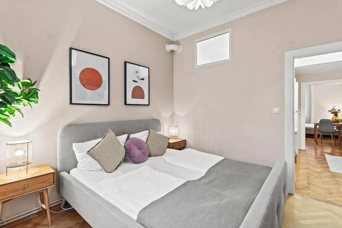 3 Min To U3 Neubaugasse I Fast Wifi Apartment Vienna Austria