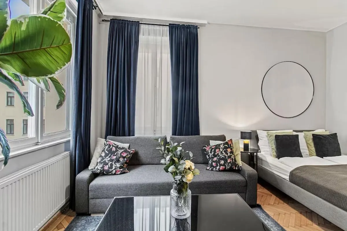 3 Min To U3 Neubaugasse I Fast Wifi Apartment Vienna