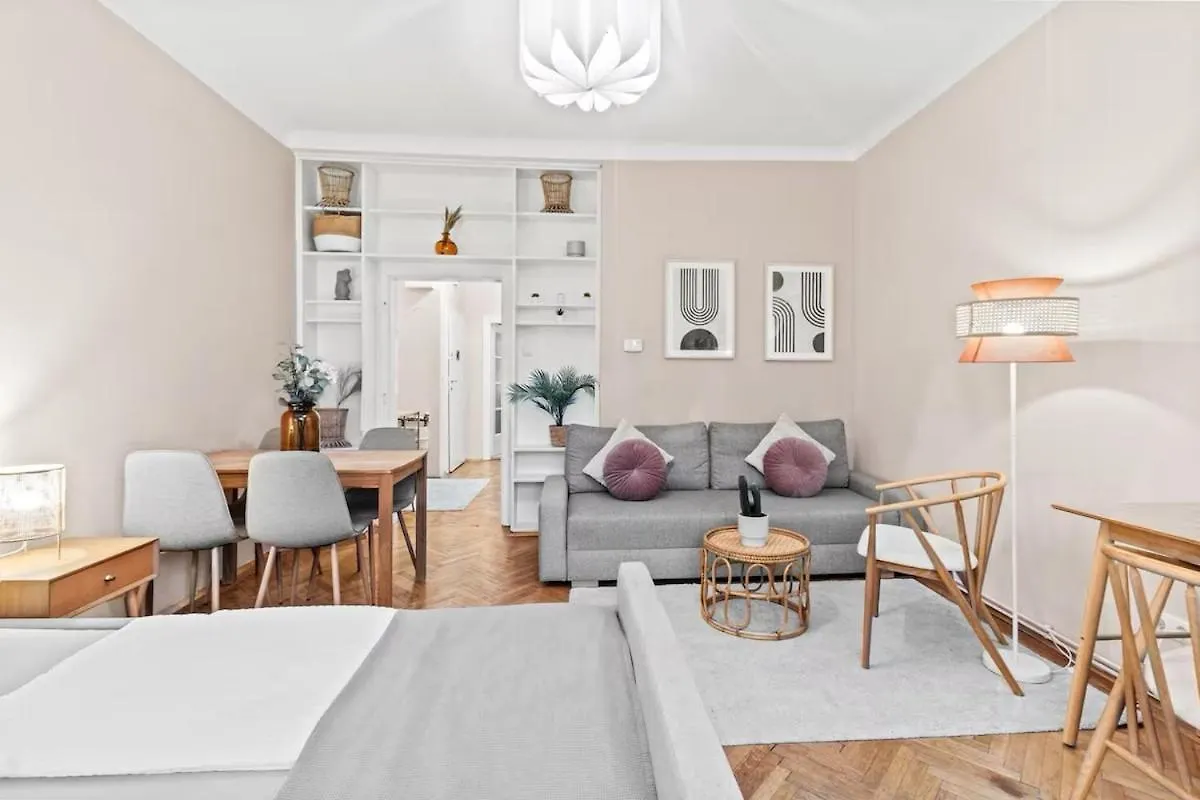 3 Min To U3 Neubaugasse I Fast Wifi Apartment Vienna